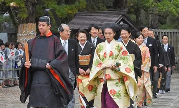 縁結び神社の妻・千家典子さん「別居」報道の真相は？ 