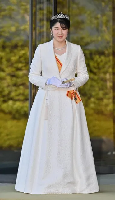 ティアラと皇室、その役割と歴史愛子さまは黒田清子さんから借用