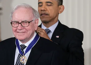 大統領自由勲章：アメリカの最高の栄誉は誰に？ラルフ・ローレン、ウォーレン・バフェット、ローマ教皇フランシスコ...