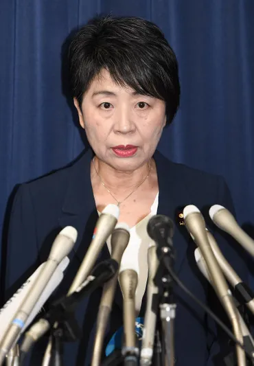 オウム死刑執行:法相一問一答「慎重にも慎重な検討重ね」