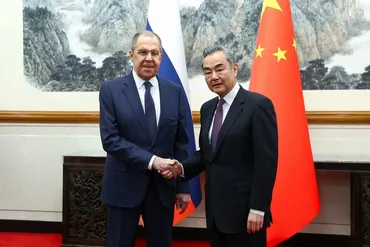 中国とロシア、外相会談プーチン氏訪中の地ならしか結束誇示