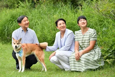 皇室スケッチ:保護犬の「由莉」は天皇ご一家の家族皇室と犬の長い関わり