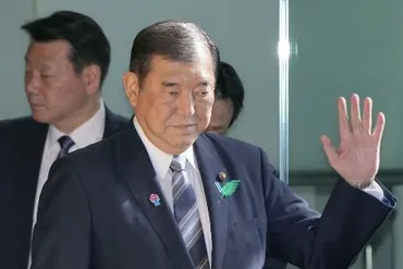 首相「日米問題で苦労」と漏らす岸田氏や防衛相らと会食