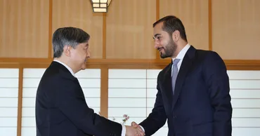 オマーン・ジーヤザン殿下との会見に臨まれる天皇陛下写真特集
