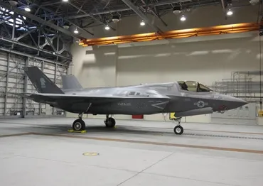 『いずも型』空母化の現在地？F-35B運用で日本の防衛はどう変わる？（疑問形）『いずも型』護衛艦、空母へ。F-35B搭載で抑止力強化なるか