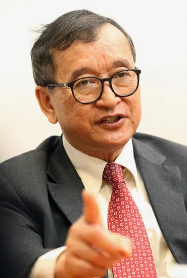 カンボジア野党指導者帰国宣言政府は関係者大量逮捕でけん制、緊迫