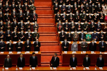 内需と景気回復を来年強化、金融・財政政策維持中国共産党政治局