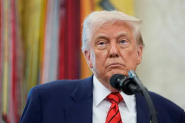 トランプ関税戦争勃発？世界経済への影響と今後の展望とは？トランプ氏の関税引き上げと世界経済への影響