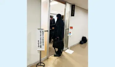 郵政民営化の行方：制度見直しと今後の課題（郵政、民営化、改正）？改正民営化法案と、その背景にある政治的思惑