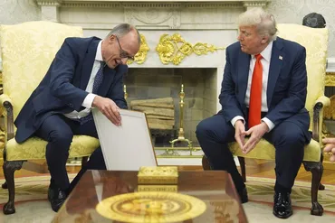 メルツ首相、トランプ大統領と会談：外交の舞台裏と国内の反応は？米独首脳会談、ウクライナ、貿易問題を中心に協議