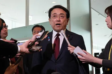日米貿易交渉の舞台裏！関税合意は日本に何をもたらしたのか？（？マーク）日米貿易交渉、関税合意の内容と影響