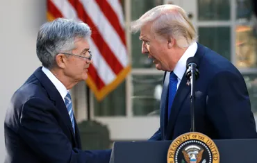 トランプ氏の金融政策は市場を混乱させる？FRBへの圧力と今後の影響とは？トランプ氏とFRBの対立、利下げ要求、そして市場への影響