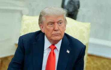 トランプ弾劾展示は？スミソニアン博物館の展示変更騒動の真相に迫る！(？)スミソニアン博物館、トランプ大統領弾劾展示を巡る騒動