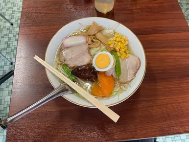 早稲田メシの原点、軽食&ラーメン「メルシー」。 今回は、高いメニュー３トップを食べてみた。 やはりこのお店、全部美味しい！ 