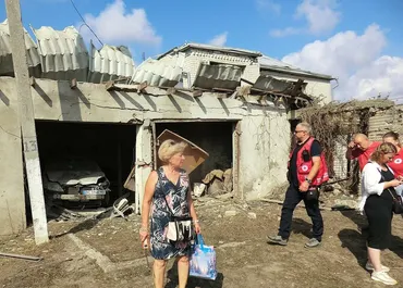 ドローンが頭上を飛ぶウクライナの日常 黒海沿岸現地ルポ ロシア軍占領下の記憶が残る村（中坪 央暁） 