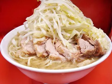 ラーメン二郎は太る？美味しくても健康的に食べる方法とは？二郎系ラーメンのカロリーはお店やトッピングによって大きく変わる!!?