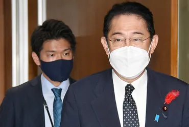 岸田首相が最悪タイミングで゛親バカ人事゛ 政務秘書官に31歳長男抜擢で透ける官邸の機能不全