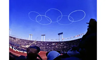 五輪開会式当日、ブルーインパルスが「五輪マーク」…都心上空に描く計画 : 読売新聞