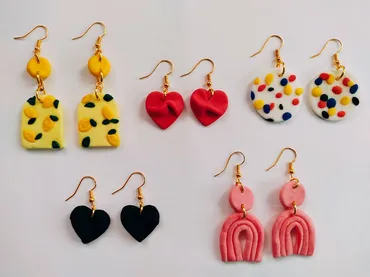 100均でDIY】 ダイソーの「樹脂粘土」でアクセが作れる→夏に映えるおしゃれピアスができちゃった♪