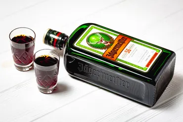 ショットの世界  テキーラ、イエーガーマイスター… 粋な飲み方は？ショットの世界とは!!?