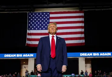 トランプ氏、中国に10%追加関税表明 メキシコ・カナダに25%